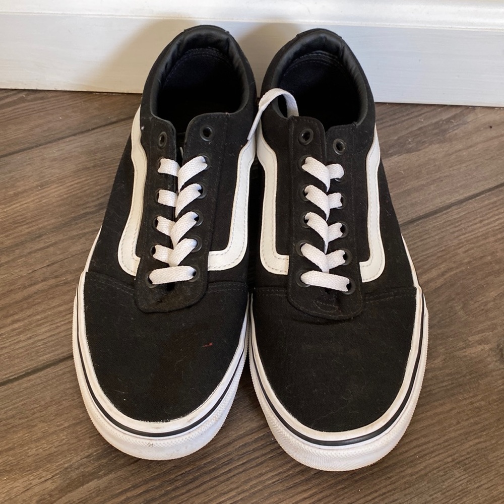 Van's Women's Old Skool Off the Wall Black White Canvas Sneakers Size 9 women